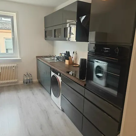 Work And 4 Schlafzimmer Neu Modernisiert Kueche Bad Wohnzimmer Terrasse Апартаменты Аттендорн