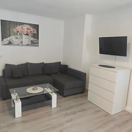 Work And 4 Schlafzimmer Neu Modernisiert Kueche Bad Wohnzimmer Terrasse *