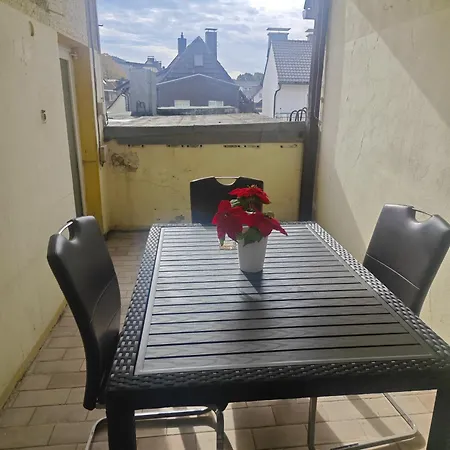 Work And 4 Schlafzimmer Neu Modernisiert Kueche Bad Wohnzimmer Terrasse Апартаменты *