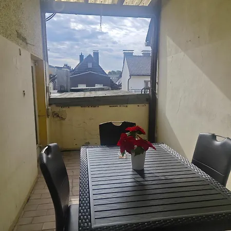 Апартаменты Work And 4 Schlafzimmer Neu Modernisiert Kueche Bad Wohnzimmer Terrasse Аттендорн