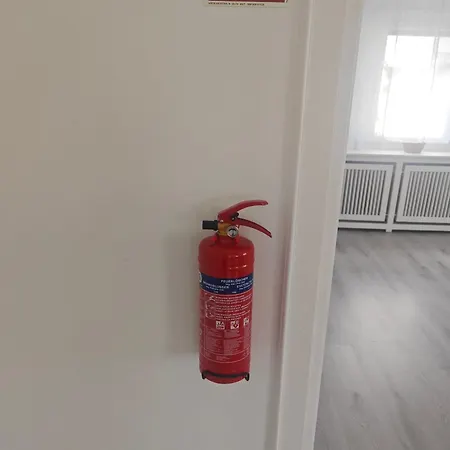 Апартаменты Work And 4 Schlafzimmer Neu Modernisiert Kueche Bad Wohnzimmer Terrasse Аттендорн