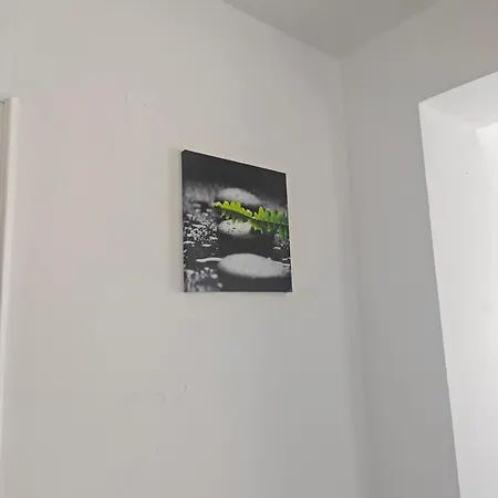 Апартаменты Work And 4 Schlafzimmer Neu Modernisiert Kueche Bad Wohnzimmer Terrasse