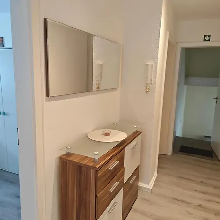 Work And 4 Schlafzimmer Neu Modernisiert Kueche Bad Wohnzimmer Terrasse Апартаменты