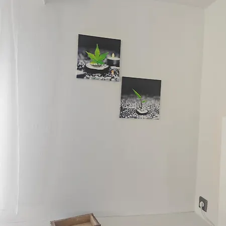 Work And 4 Schlafzimmer Neu Modernisiert Kueche Bad Wohnzimmer Terrasse Апартаменты