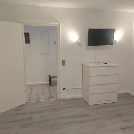 Апартаменты Work And 4 Schlafzimmer Neu Modernisiert Kueche Bad Wohnzimmer Terrasse