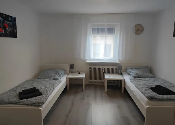 Work And 4 Schlafzimmer Neu Modernisiert Kueche Bad Wohnzimmer Terrasse Διαμέρισμα *