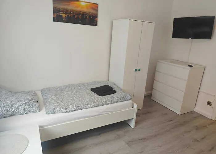 Διαμέρισμα Work And 4 Schlafzimmer Neu Modernisiert Kueche Bad Wohnzimmer Terrasse Attendorn