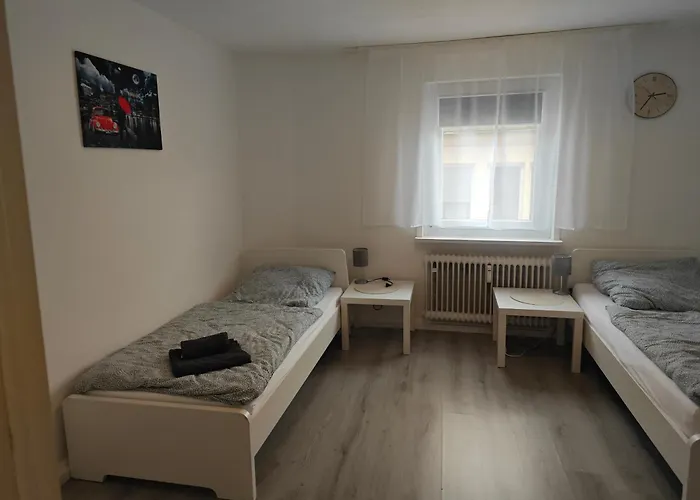 Work And 4 Schlafzimmer Neu Modernisiert Kueche Bad Wohnzimmer Terrasse