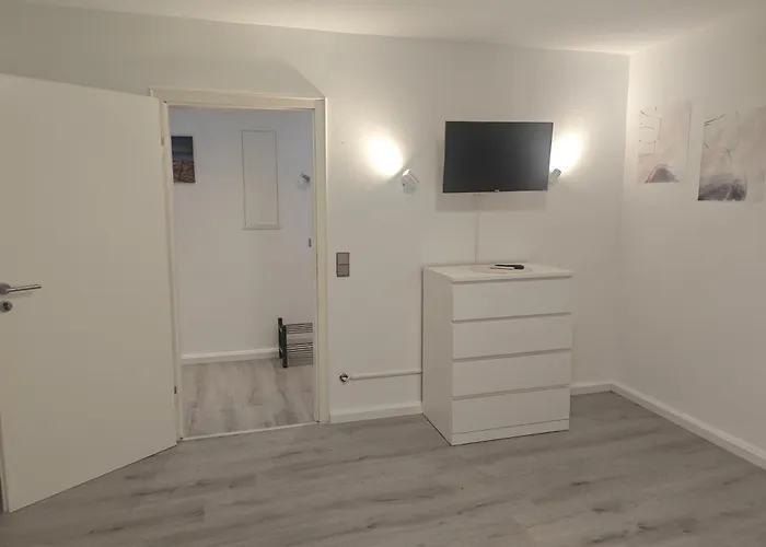 Work And 4 Schlafzimmer Neu Modernisiert Kueche Bad Wohnzimmer Terrasse Διαμέρισμα *