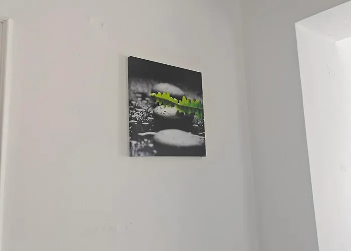 Διαμέρισμα Work And 4 Schlafzimmer Neu Modernisiert Kueche Bad Wohnzimmer Terrasse