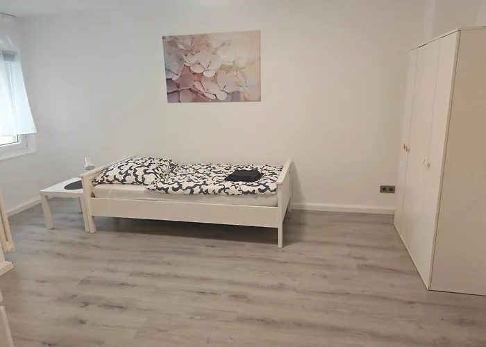 Διαμέρισμα Work And 4 Schlafzimmer Neu Modernisiert Kueche Bad Wohnzimmer Terrasse Attendorn