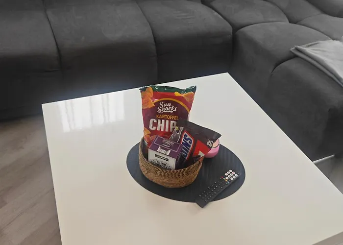 Work And 4 Schlafzimmer Neu Modernisiert Kueche Bad Wohnzimmer Terrasse *