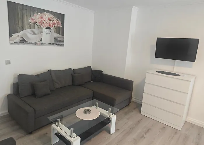 Work And 4 Schlafzimmer Neu Modernisiert Kueche Bad Wohnzimmer Terrasse * Attendorn