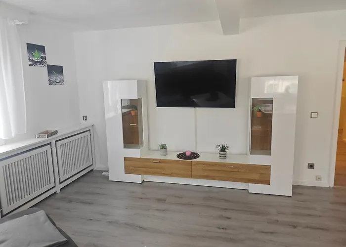 Work And 4 Schlafzimmer Neu Modernisiert Kueche Bad Wohnzimmer Terrasse *