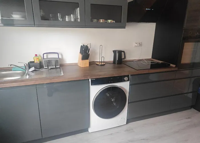 Work And 4 Schlafzimmer Neu Modernisiert Kueche Bad Wohnzimmer Terrasse Διαμέρισμα *